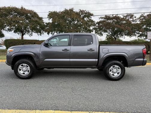 2019 Toyota Tacoma SR