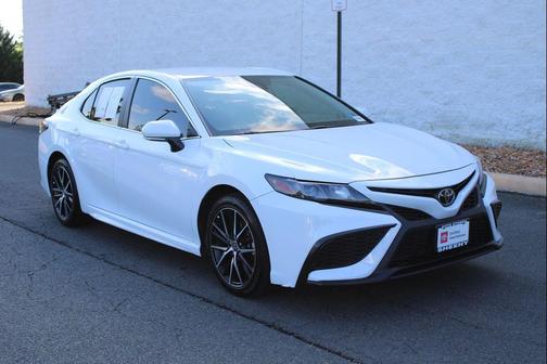 Ice 2024 Toyota Camry SE