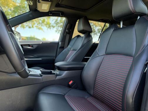 2024 Toyota RAV4 Prime XSE