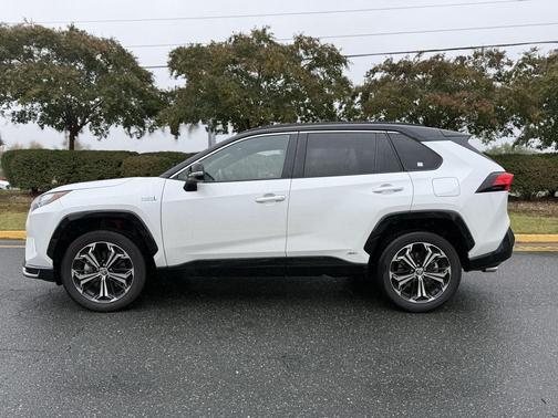 2024 Toyota RAV4 Prime XSE