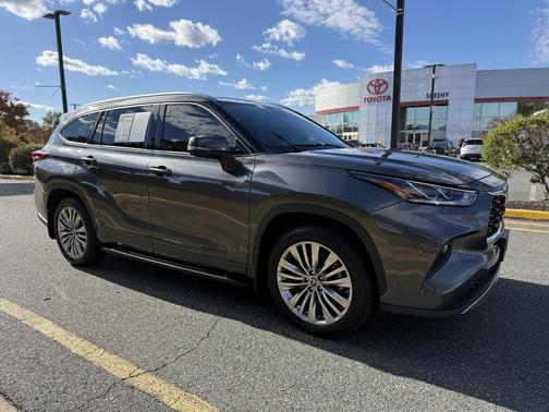 2023 Toyota Highlander Platinum