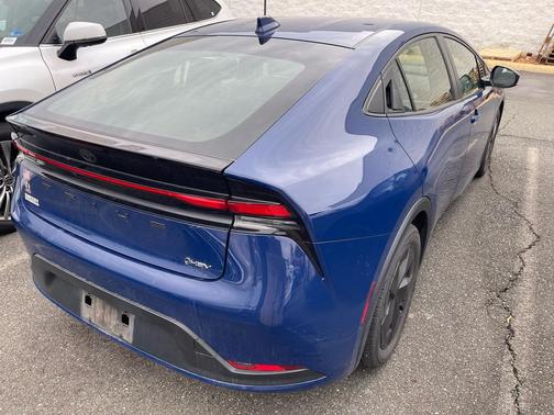 2023 Toyota Prius LE