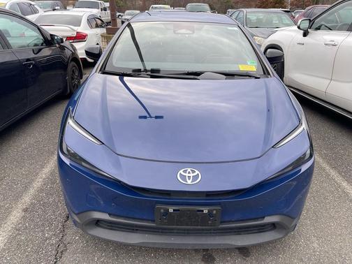 2023 Toyota Prius LE