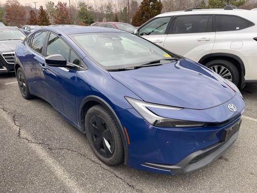 2023 Toyota Prius LE