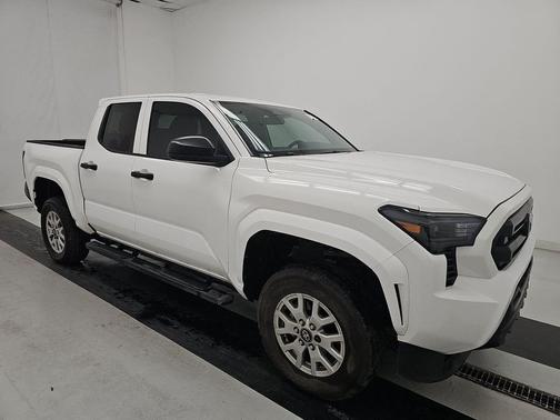 2025 Toyota Tacoma SR