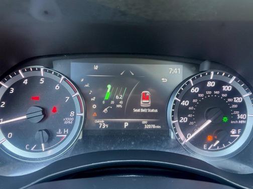 Magnetic Gray Metallic 2023 Toyota Highlander XLE