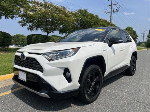 2019 Toyota RAV4 Hybrid SE