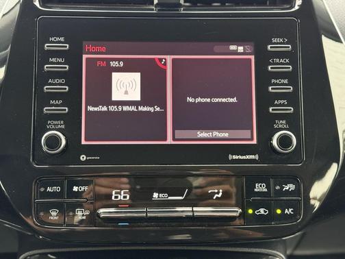 2022 Toyota Prius LE