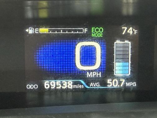 2022 Toyota Prius LE