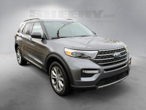 Carbonized Gray Metallic 2023 Ford Explorer XLT