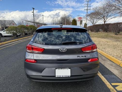 2018 Hyundai Elantra GT Base