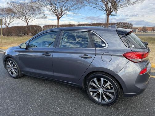 2018 Hyundai Elantra GT Base