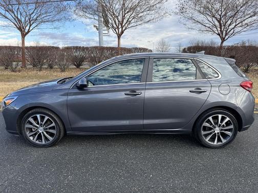 2018 Hyundai Elantra GT Base