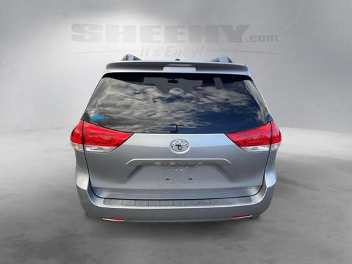 2013 Toyota Sienna LE