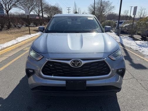 2021 Toyota Highlander LE