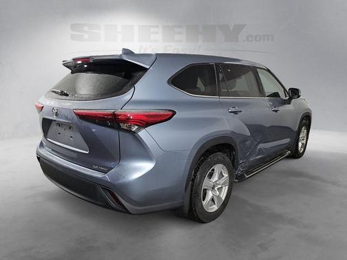 2021 Toyota Highlander LE