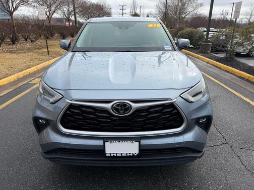 2021 Toyota Highlander LE