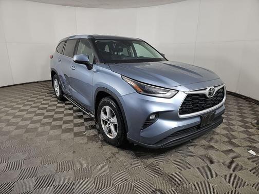 2021 Toyota Highlander LE