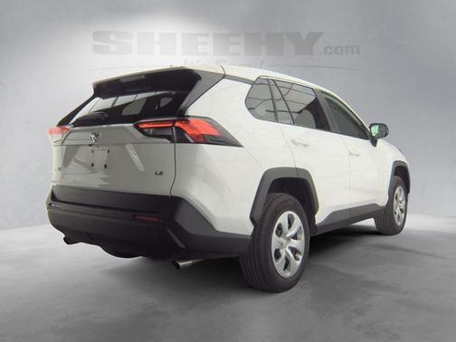 2025 Toyota RAV4 LE