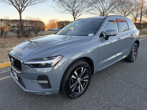 2023 Volvo XC60 B5 Core