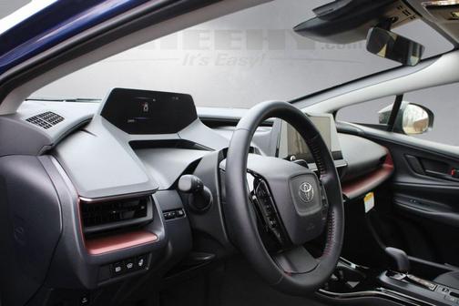 2025 Toyota Prius Plug-In Hybrid SE