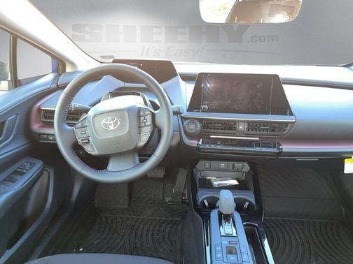 2025 Toyota Prius Plug-In Hybrid SE