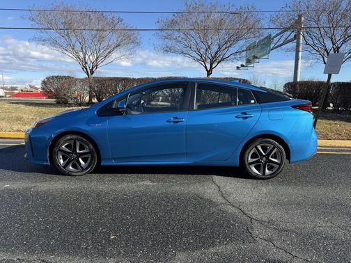 2020 Toyota Prius XLE