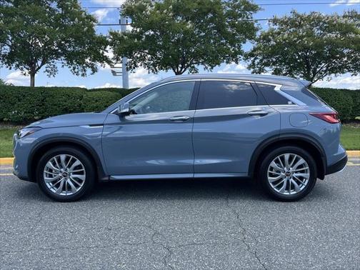 2023 INFINITI QX50 LUXE AWD