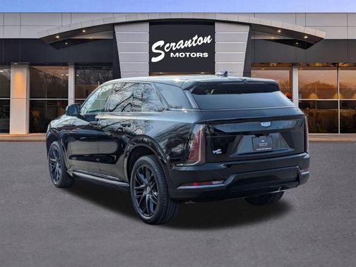 2025 Cadillac Escalade Sport