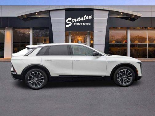 2024 Cadillac LYRIQ Sport w/1SK