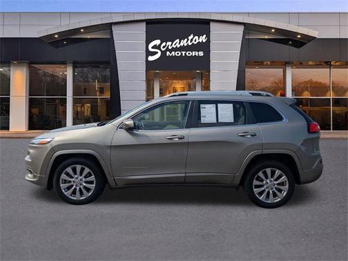 2017 Jeep Cherokee Overland