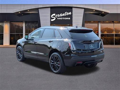 2025 Cadillac XT5 Sport