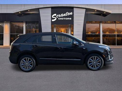 2025 Cadillac XT5 Sport