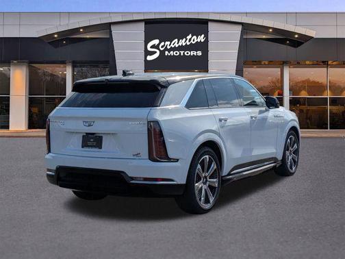 2025 Cadillac Escalade Luxury