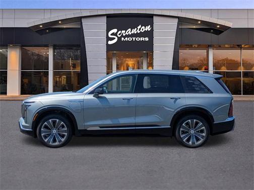 2026 Cadillac VISTIQ Luxury