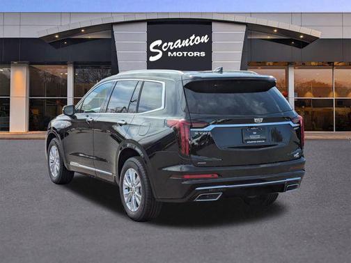 2025 Cadillac XT6 Luxury AWD