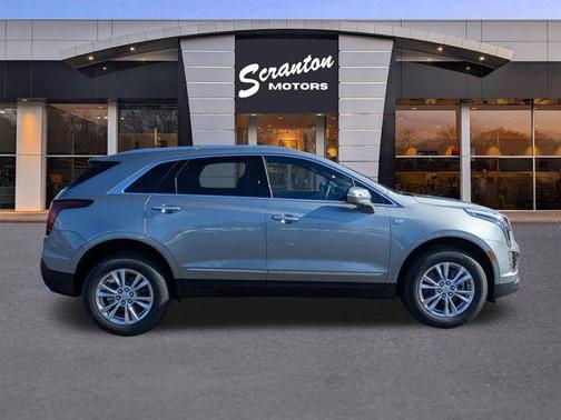 2025 Cadillac XT5 Luxury