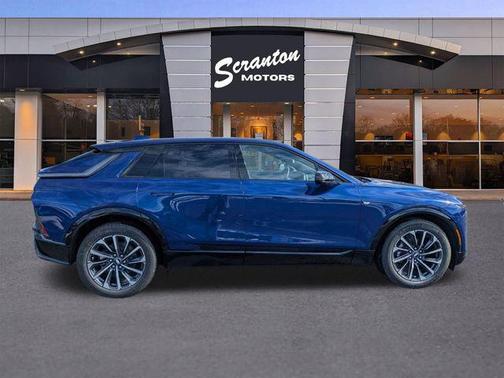 2025 Cadillac LYRIQ Sport w/1SF