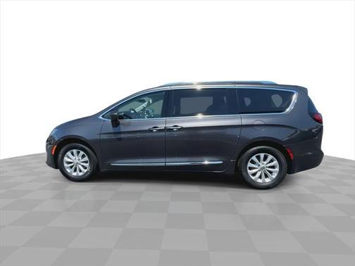2018 Chrysler Pacifica Touring-L Plus