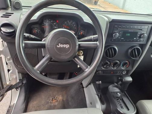 Silver 2008 Jeep Wrangler X