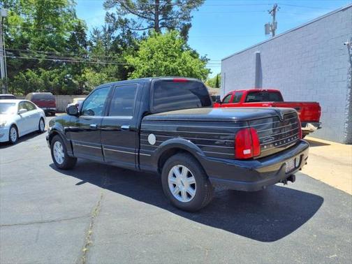 2002 Lincoln Blackwood Base 4dr Crew Cab SB 2WD