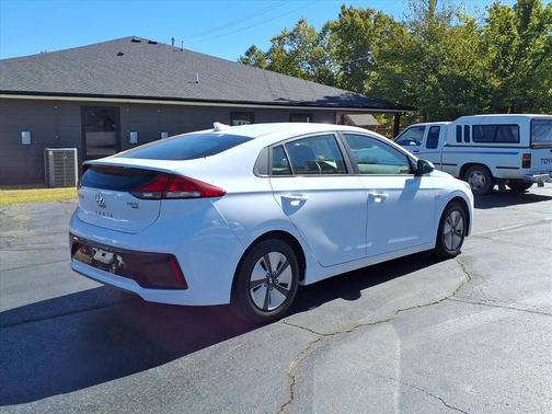 2019 Hyundai IONIQ Hybrid Blue