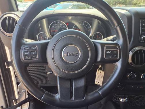 Dk. Gray 2016 Jeep Wrangler Unlimited Sport