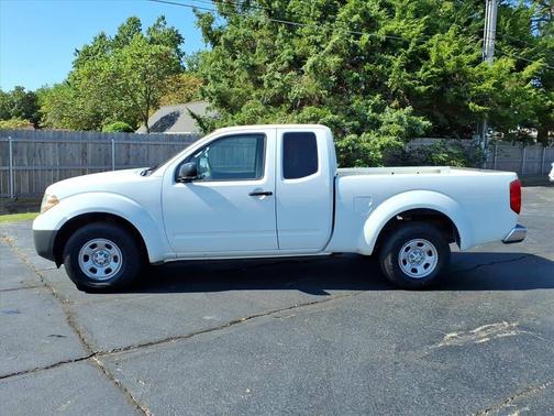 2016 Nissan Frontier S