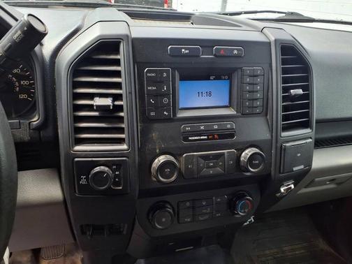 White 2018 Ford F-150 XL