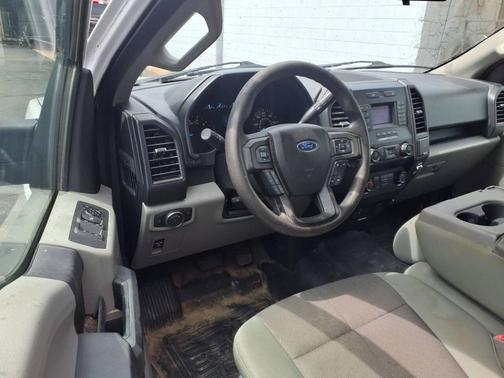 White 2018 Ford F-150 XL