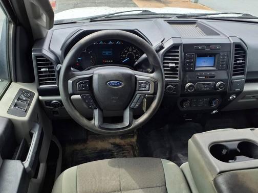 White 2018 Ford F-150 XL