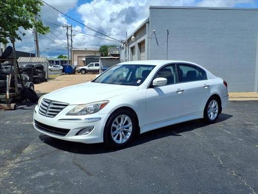 2013 Hyundai Genesis 3.8