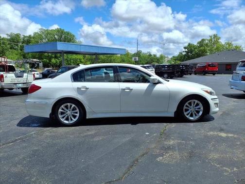 2013 Hyundai Genesis 3.8