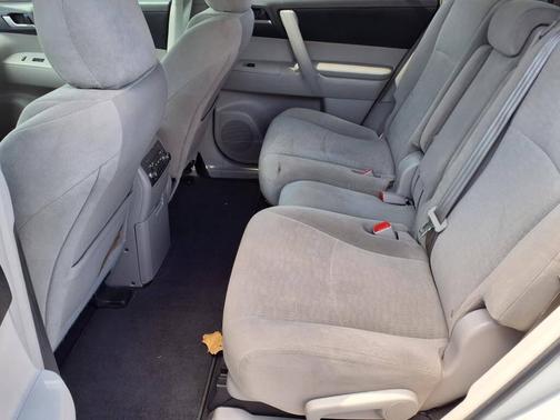 2013 Toyota Highlander Base Plus